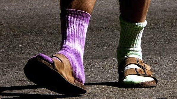 Llegan a Euskadi los calcetines de dedos para las chanclas de invierno