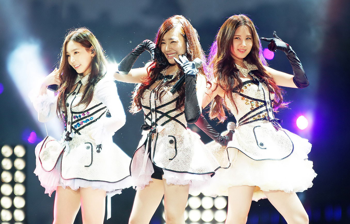 TaeTiSeo_at_Suncheon_Bay_Garden_Expo_International_K-POP_Concert_2013_03