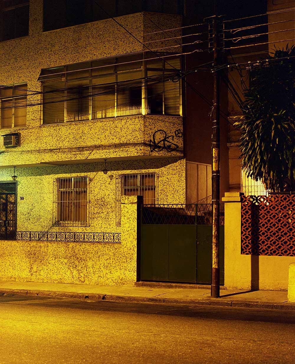 Bala perdida/Anna Kahn