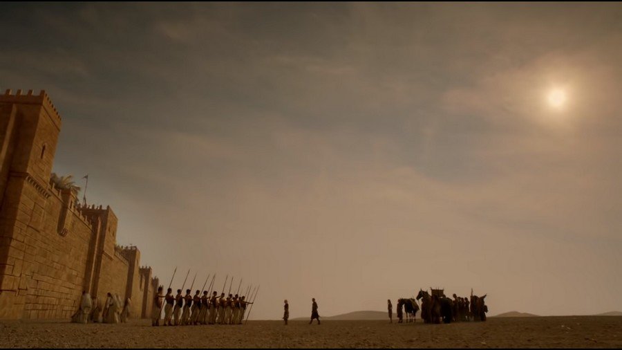 Juego de Tronos - Daenerys ante las puertas de Qarth 4x02 Daenerys