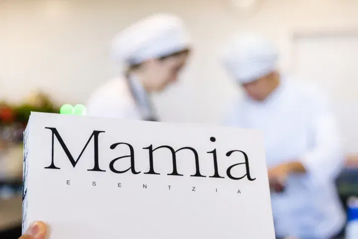 mamia