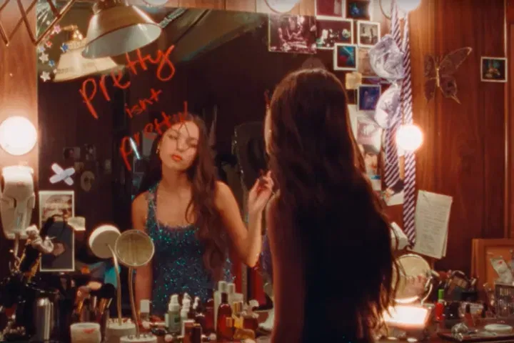 Pretty isn’t pretty olivia rodrigo