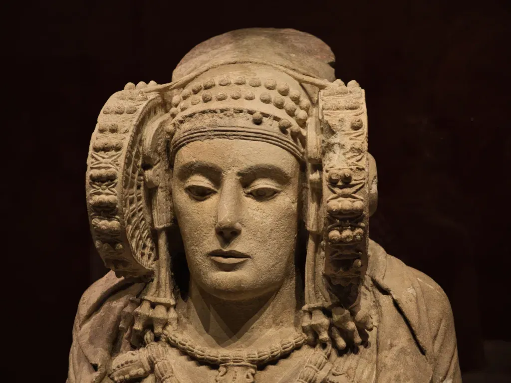 la dama de elche portada